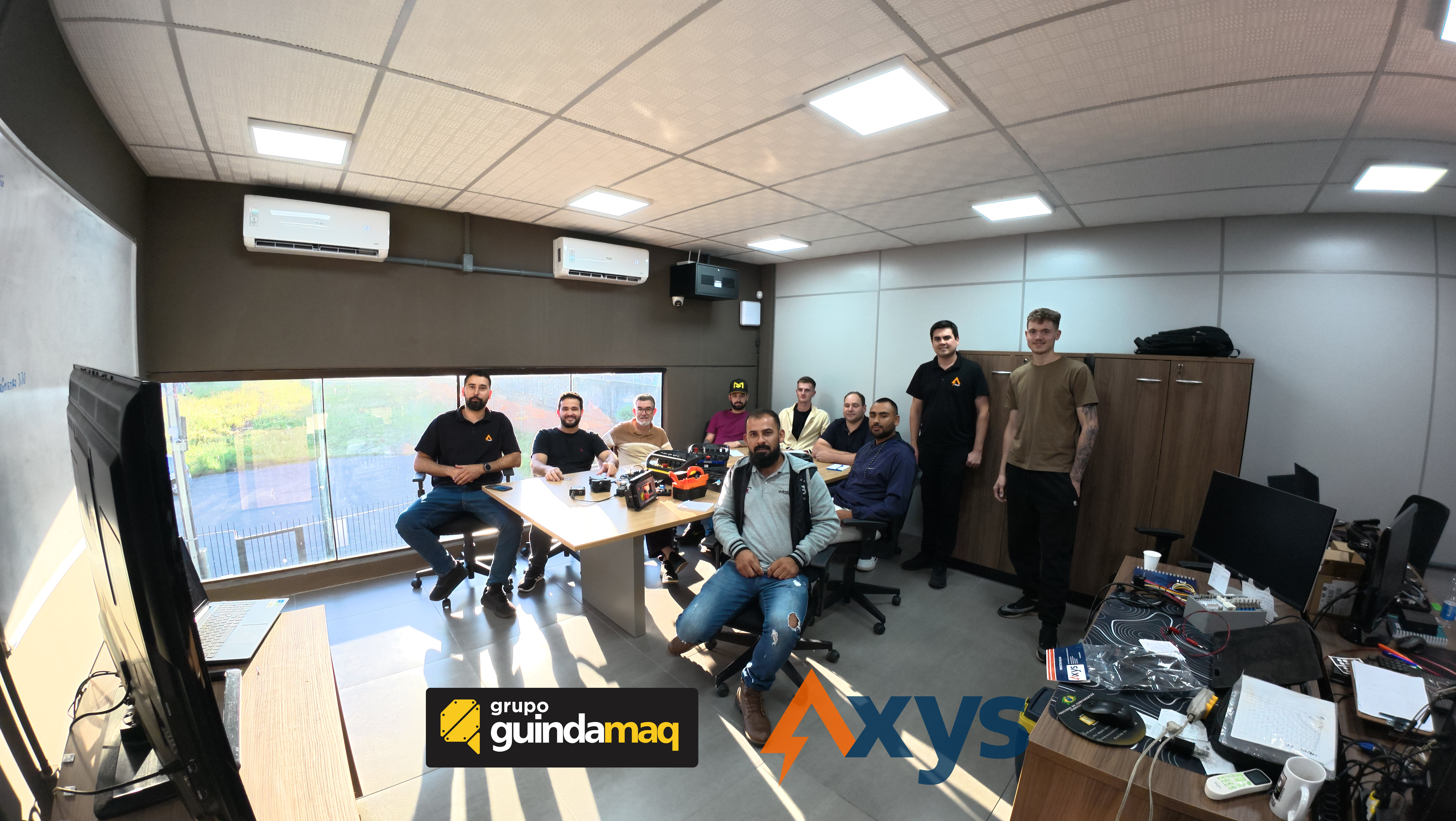 AXYS realiza treinamento com Grupo Guindamaq